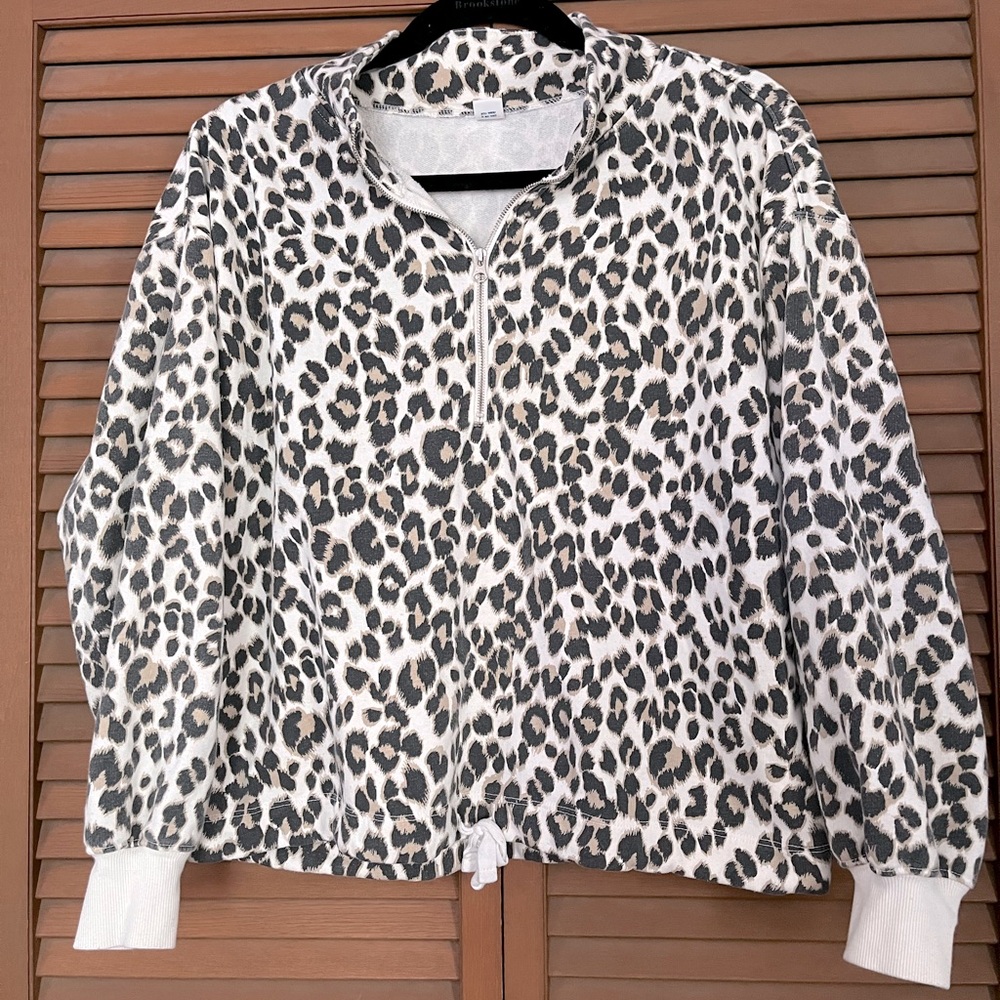 Old Navy Leopard Print Quarter Zip Pullover Sweater